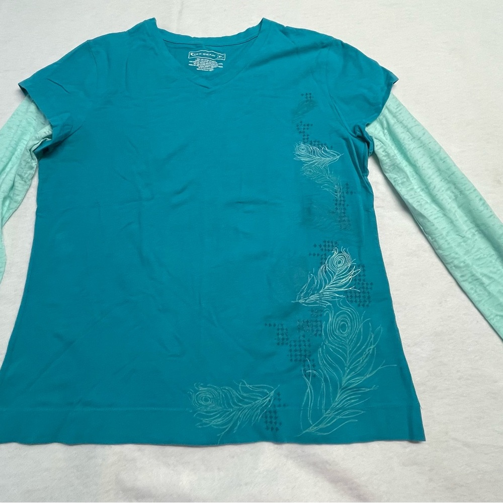 Tek Gear long sleeved shirt